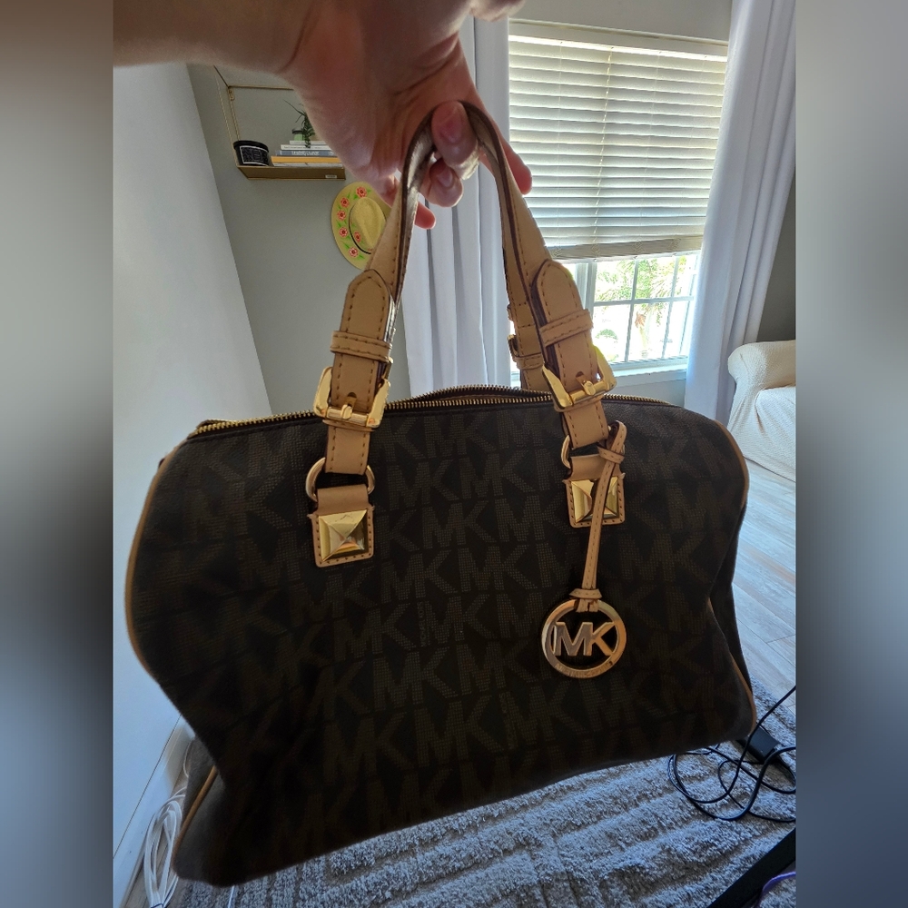 Michael Kors JETSET Boston Bag